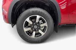 punainen Volkswagen Amarok 2025 kuva 12.