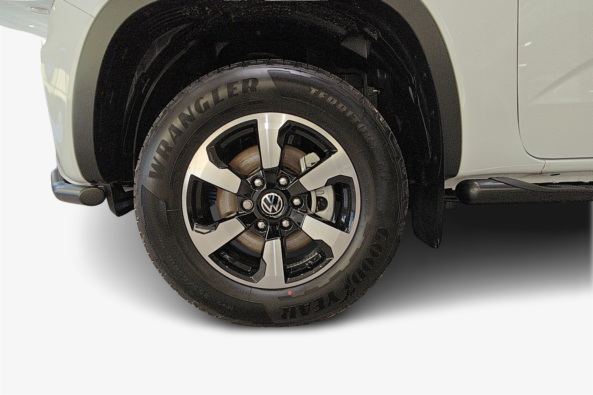 valkoinen Volkswagen Amarok 2026 kuva 12.