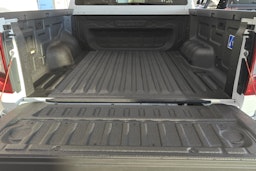 valkoinen Volkswagen Amarok 2026 kuva 16.