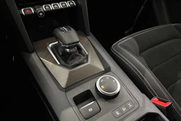 valkoinen Volkswagen Amarok 2026 kuva 27.