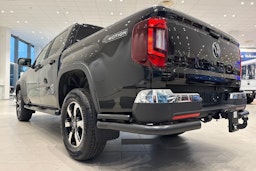 musta Volkswagen Amarok 2026 kuva 12.