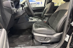 musta Volkswagen Amarok 2026 kuva 15.