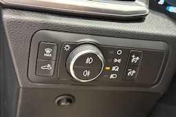 musta Volkswagen Amarok 2026 kuva 17.