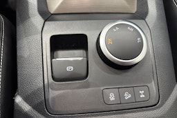 musta Volkswagen Amarok 2026 kuva 25.