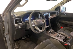 harmaa Volkswagen Amarok 2026 kuva 8.