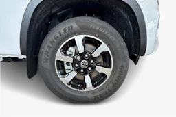 valkoinen Volkswagen Amarok 2026 kuva 12.