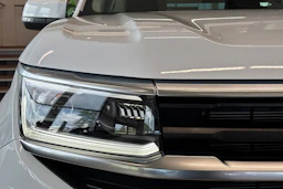 valkoinen Volkswagen Amarok 2026 kuva 13.