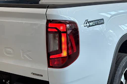 valkoinen Volkswagen Amarok 2026 kuva 14.