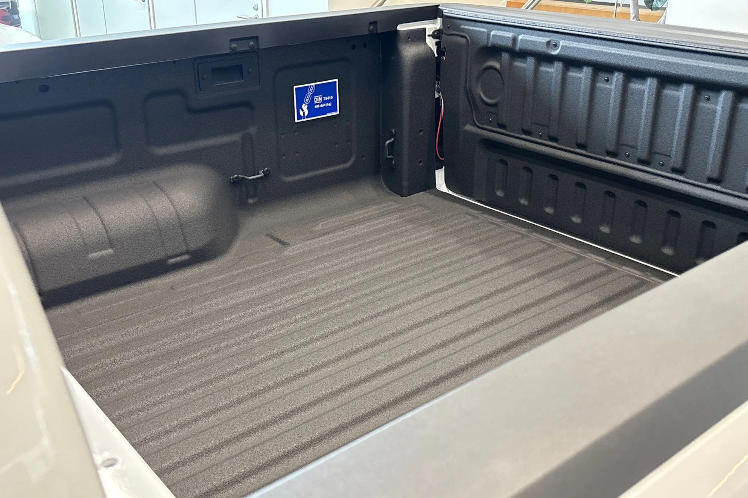 valkoinen Volkswagen Amarok 2026 kuva 18.