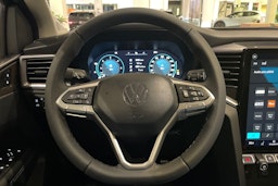 beige metallihohtovä Volkswagen Amarok 2026 kuva 13.