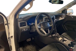 valkoinen Volkswagen Amarok 2026 kuva 8.