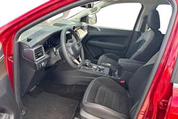 punainen Volkswagen Amarok 2026 kuva 8.