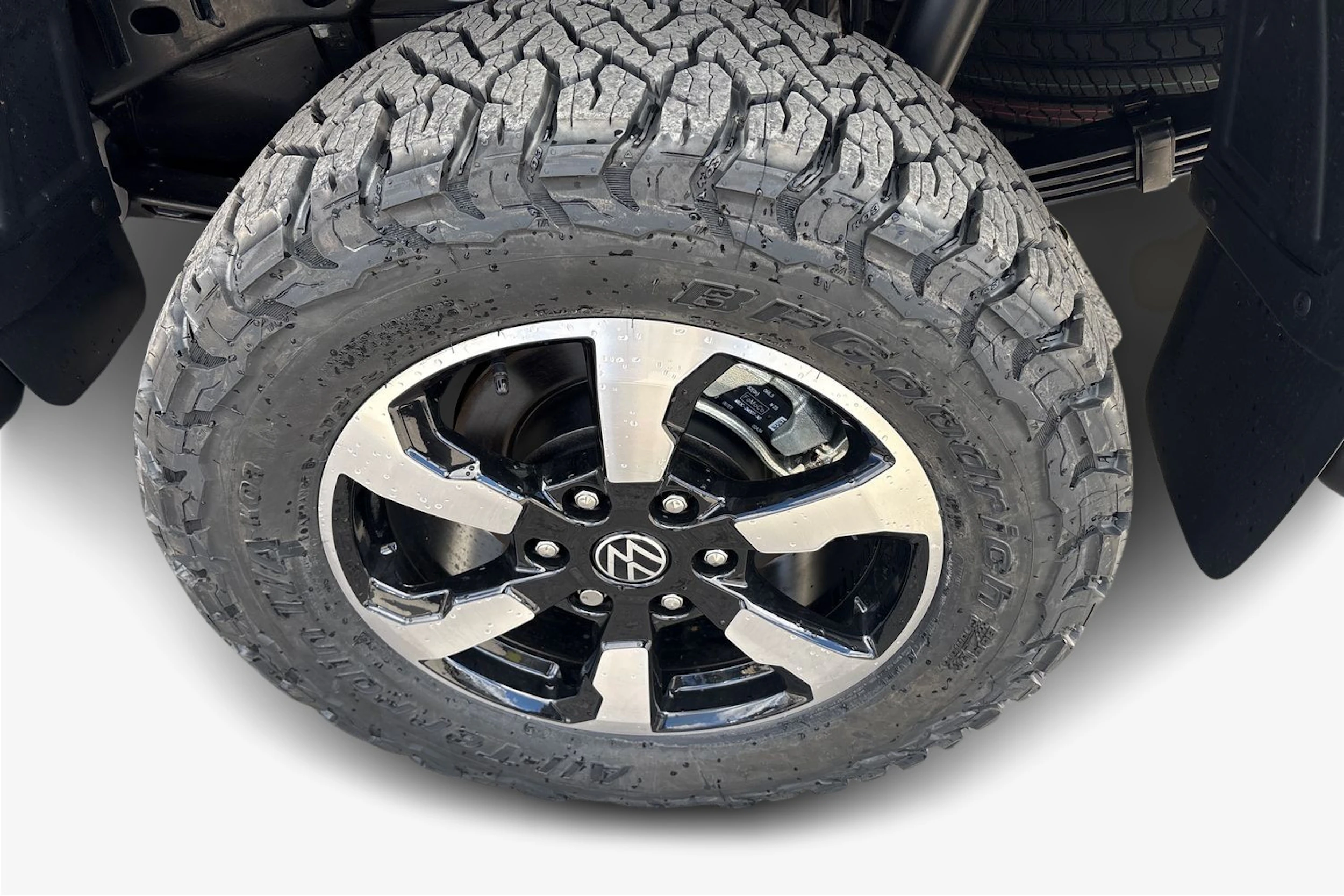 punainen Volkswagen Amarok 2026 kuva 12.