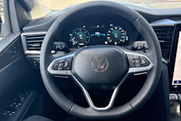 punainen Volkswagen Amarok 2026 kuva 13.