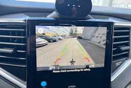 punainen Volkswagen Amarok 2026 kuva 14.