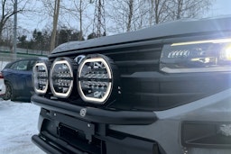 harmaa Volkswagen Amarok 2026 kuva 11.