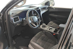 musta Volkswagen Amarok 2026 kuva 8.