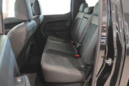musta Volkswagen Amarok 2026 kuva 11.