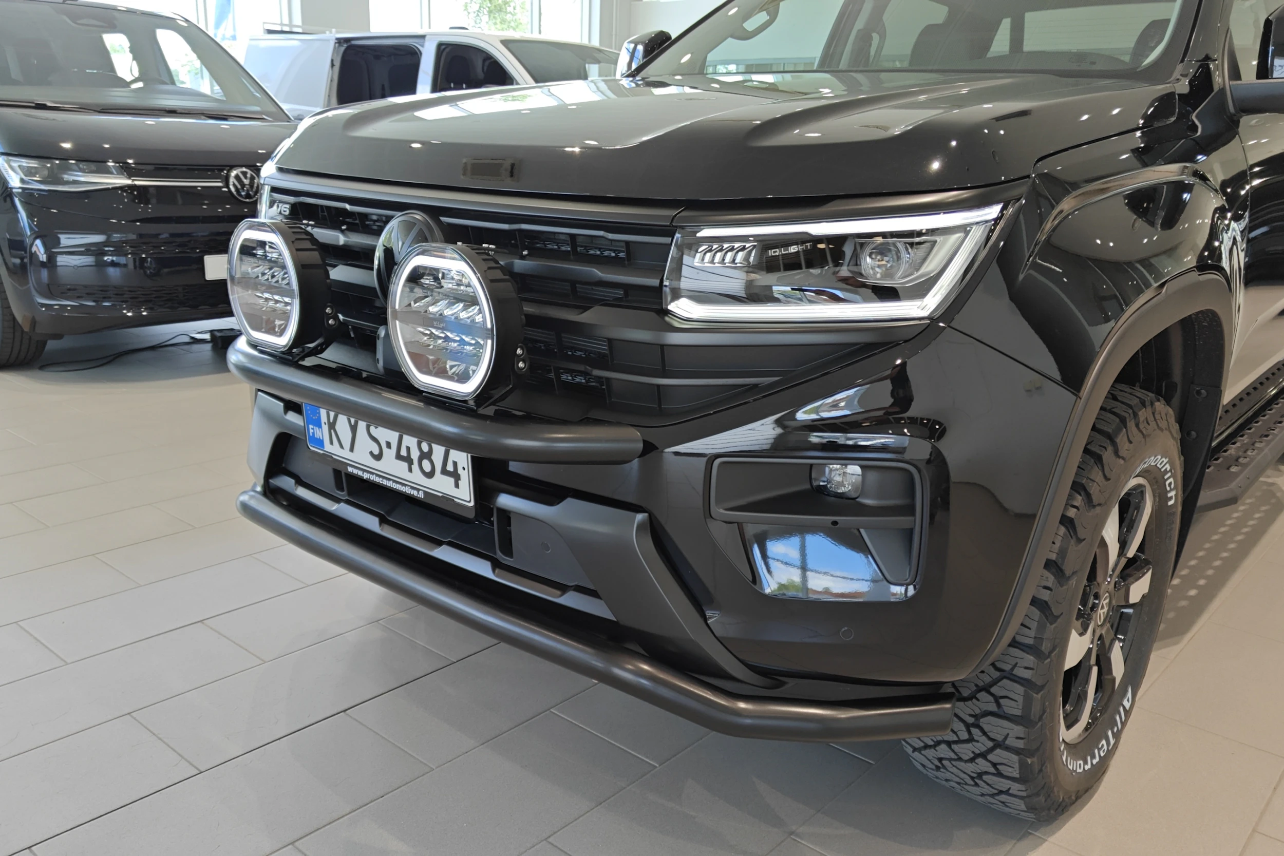musta Volkswagen Amarok 2026 kuva 20.