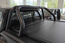 musta Volkswagen Amarok 2026 kuva 22.