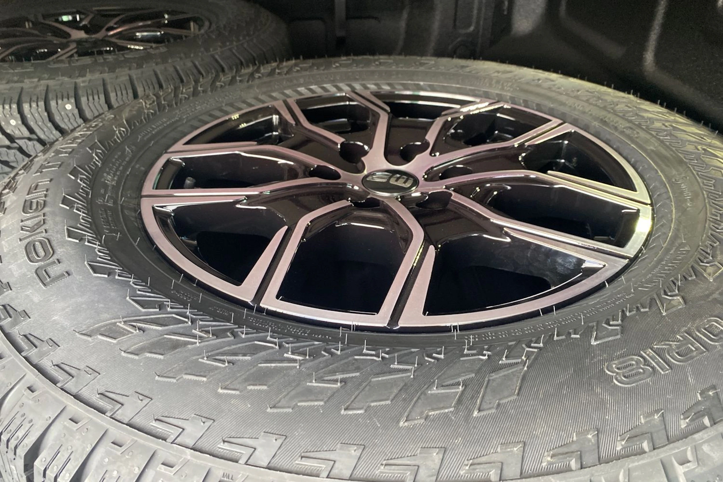 musta Volkswagen Amarok 2026 kuva 11.