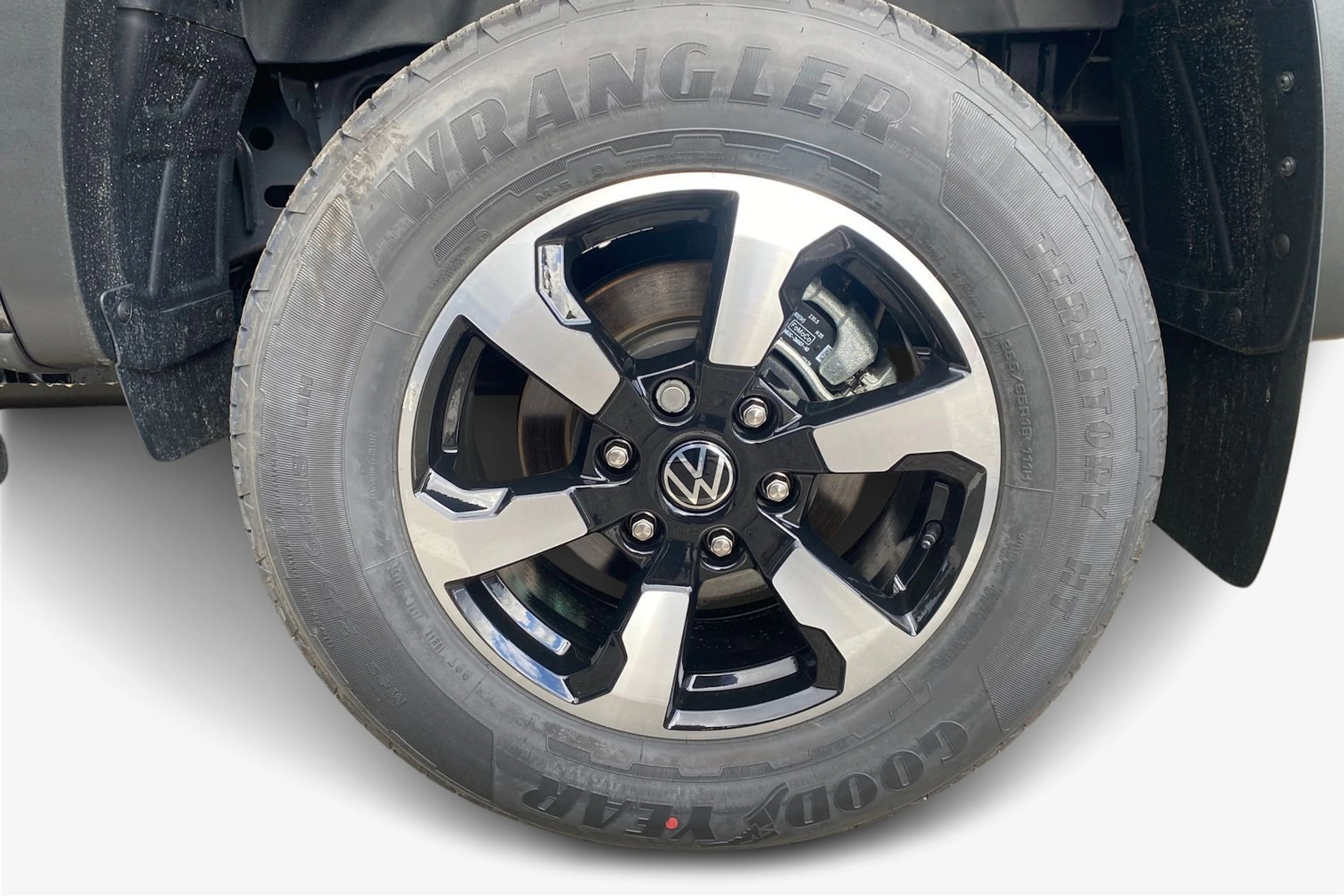 musta Volkswagen Amarok 2026 kuva 12.