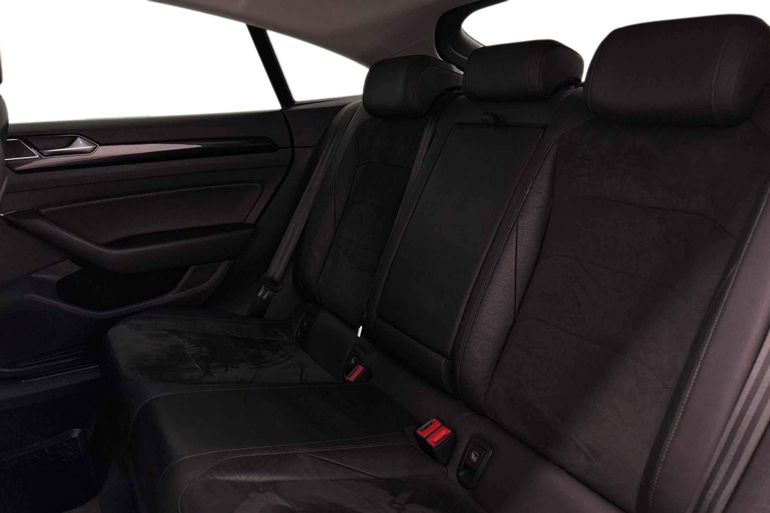 sininen Volkswagen Arteon 2018 kuva 8.