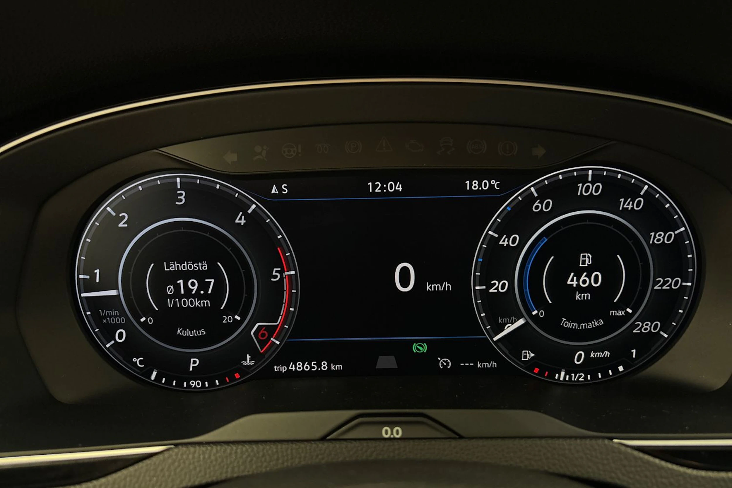 sininen Volkswagen Arteon 2018 kuva 14.