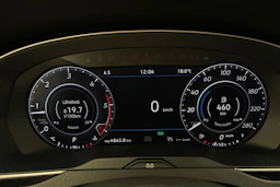 sininen Volkswagen Arteon 2018 kuva 14.