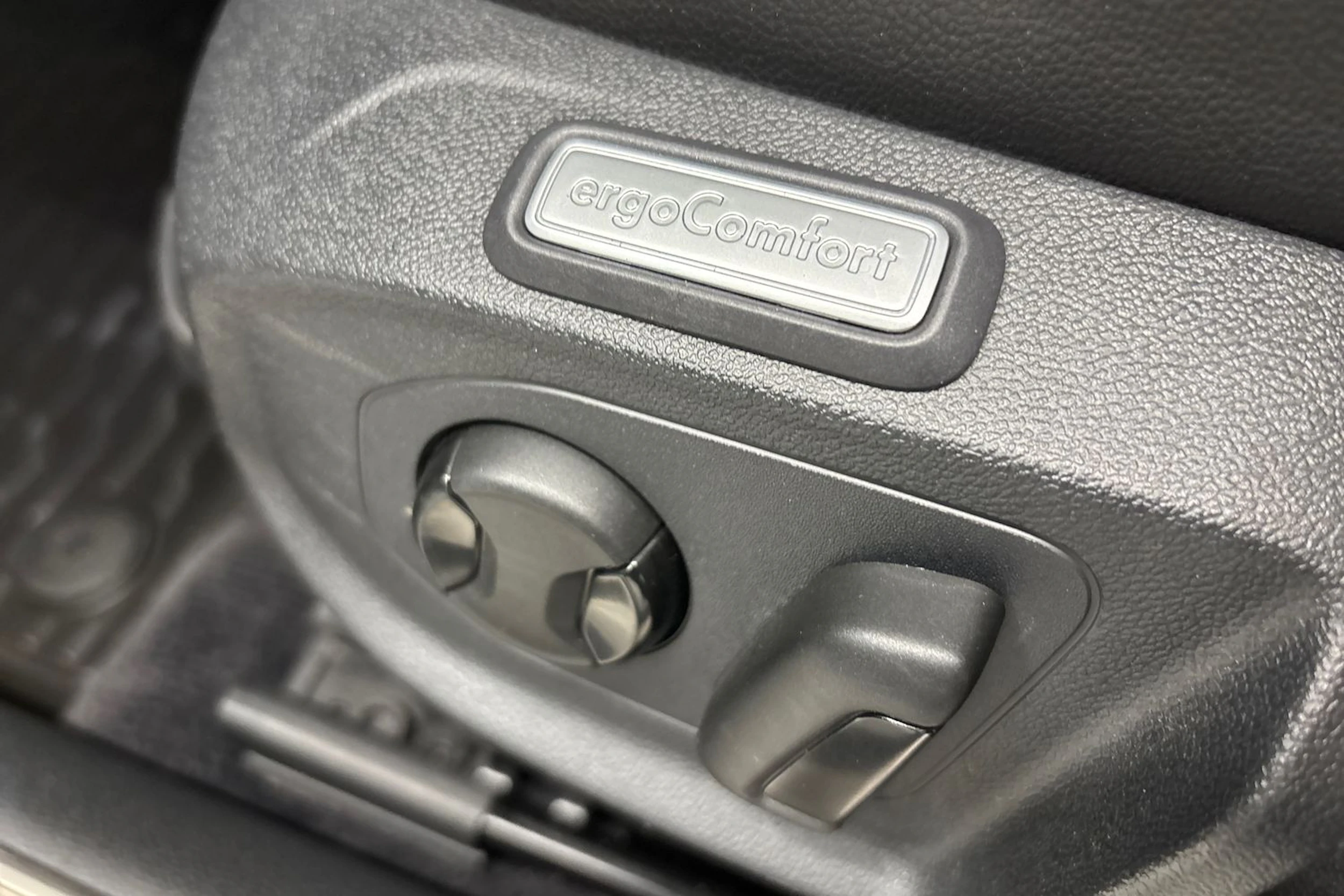 sininen Volkswagen Arteon 2018 kuva 20.