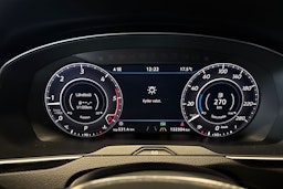 Harmaa Volkswagen Arteon 2017 kuva 14.