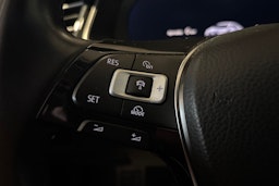 Harmaa Volkswagen Arteon 2017 kuva 17.