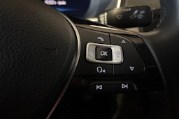 Harmaa Volkswagen Arteon 2017 kuva 18.