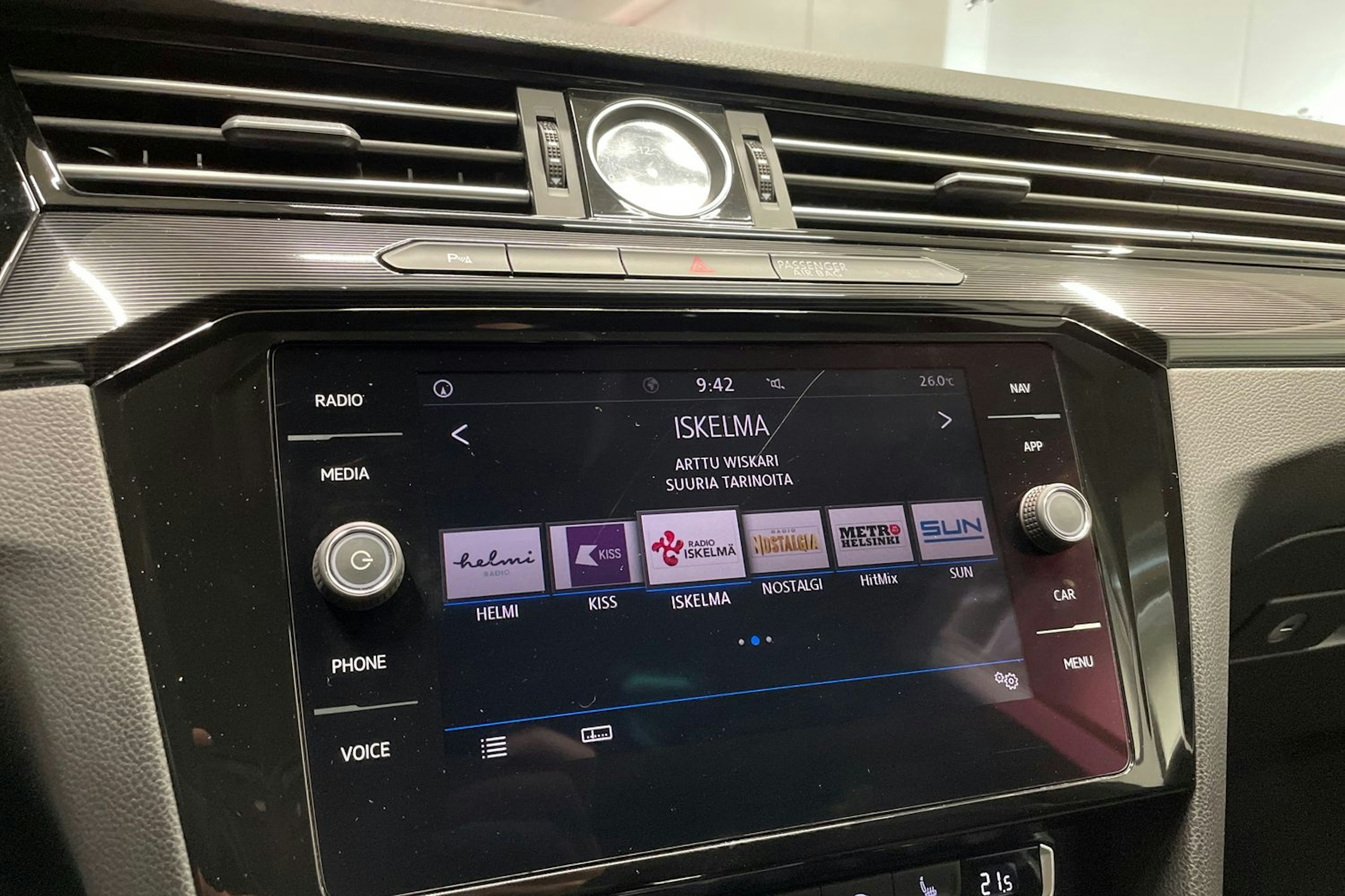 Sininen Volkswagen Arteon 2017 kuva 16.