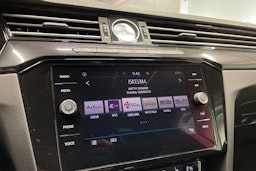 Sininen Volkswagen Arteon 2017 kuva 16.