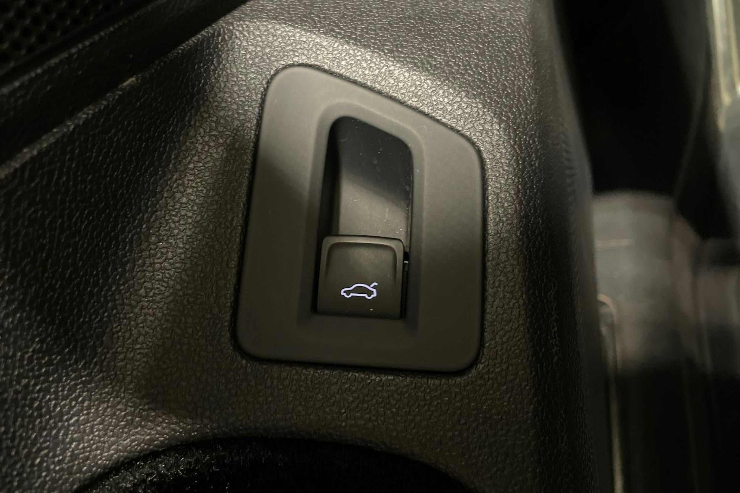 Sininen Volkswagen Arteon 2017 kuva 26.