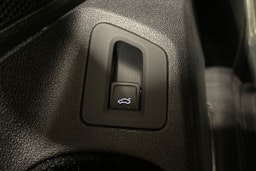 Sininen Volkswagen Arteon 2017 kuva 26.