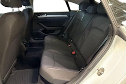 valkoinen Volkswagen Arteon 2018 kuva 10.