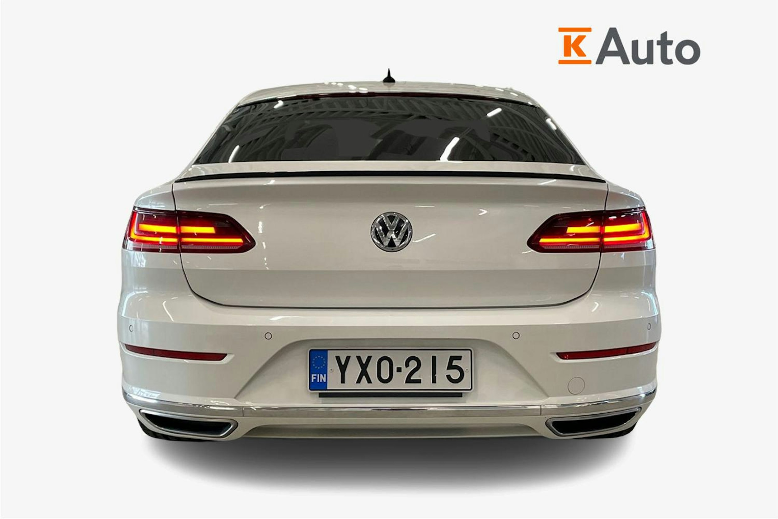 valkoinen Volkswagen Arteon 2017 kuva 3.