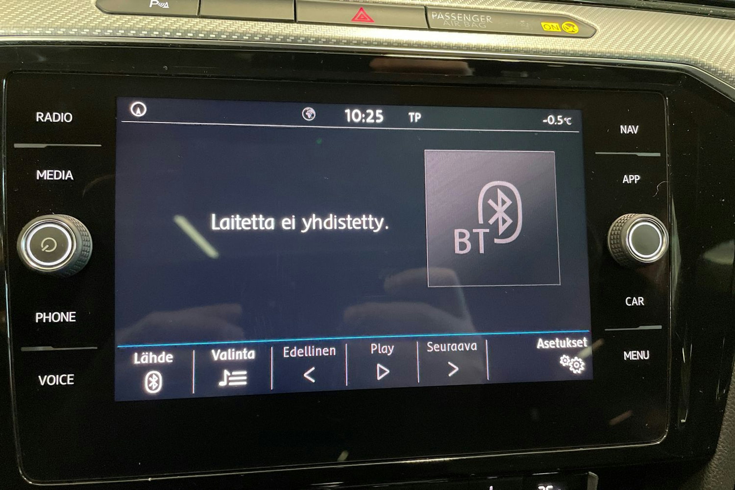 valkoinen Volkswagen Arteon 2017 kuva 24.