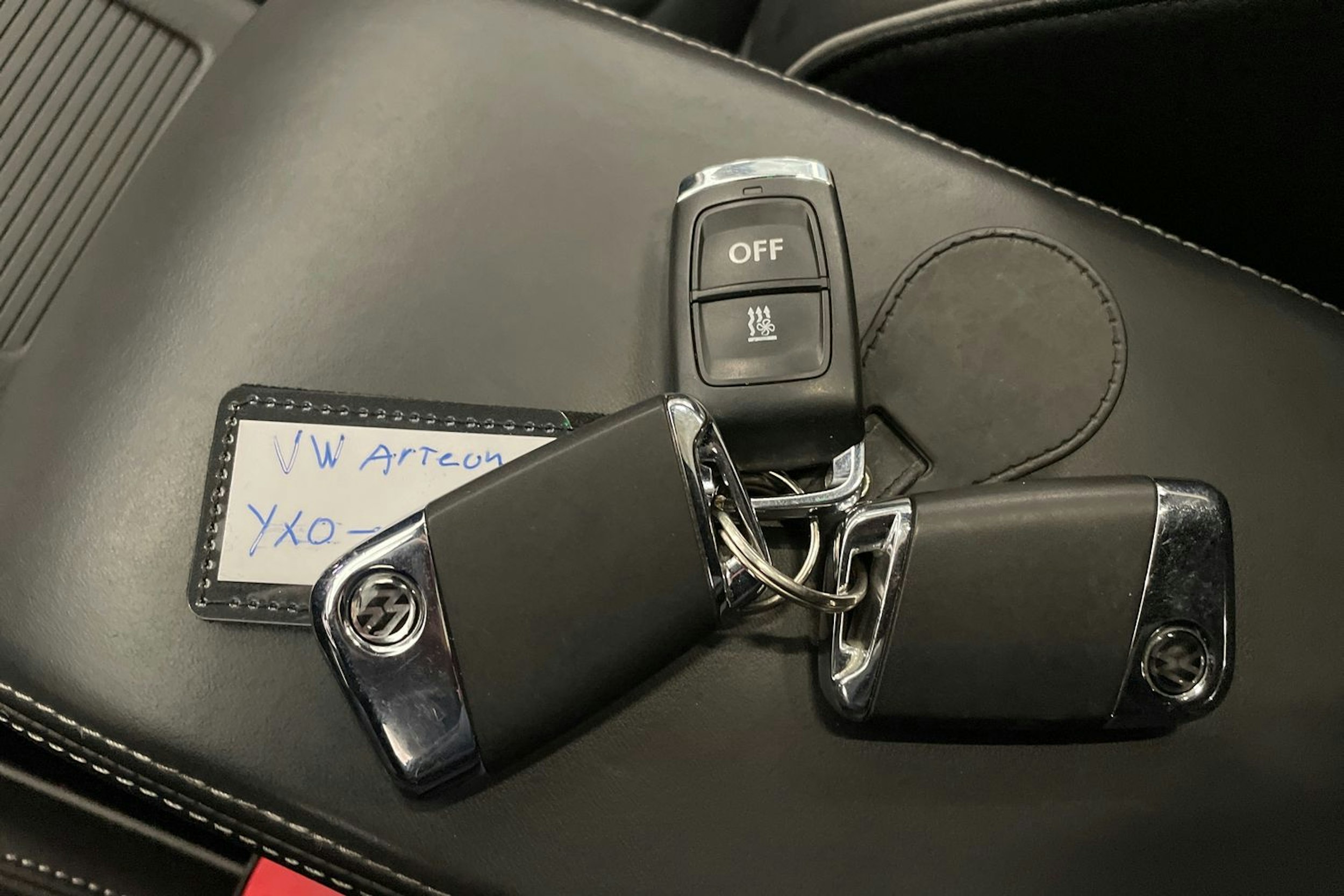 valkoinen Volkswagen Arteon 2017 kuva 33.