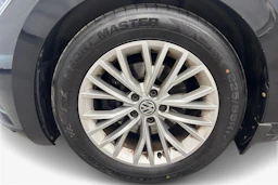 musta Volkswagen Arteon 2018 kuva 12.