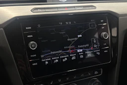 musta Volkswagen Arteon 2018 kuva 25.
