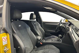 keltainen Volkswagen Arteon 2018 kuva 7.