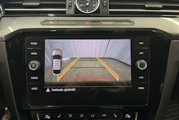 keltainen Volkswagen Arteon 2018 kuva 19.