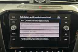 keltainen Volkswagen Arteon 2018 kuva 20.