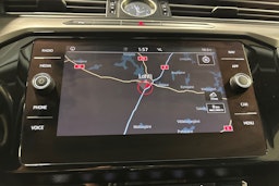 sininen Volkswagen Arteon 2018 kuva 21.