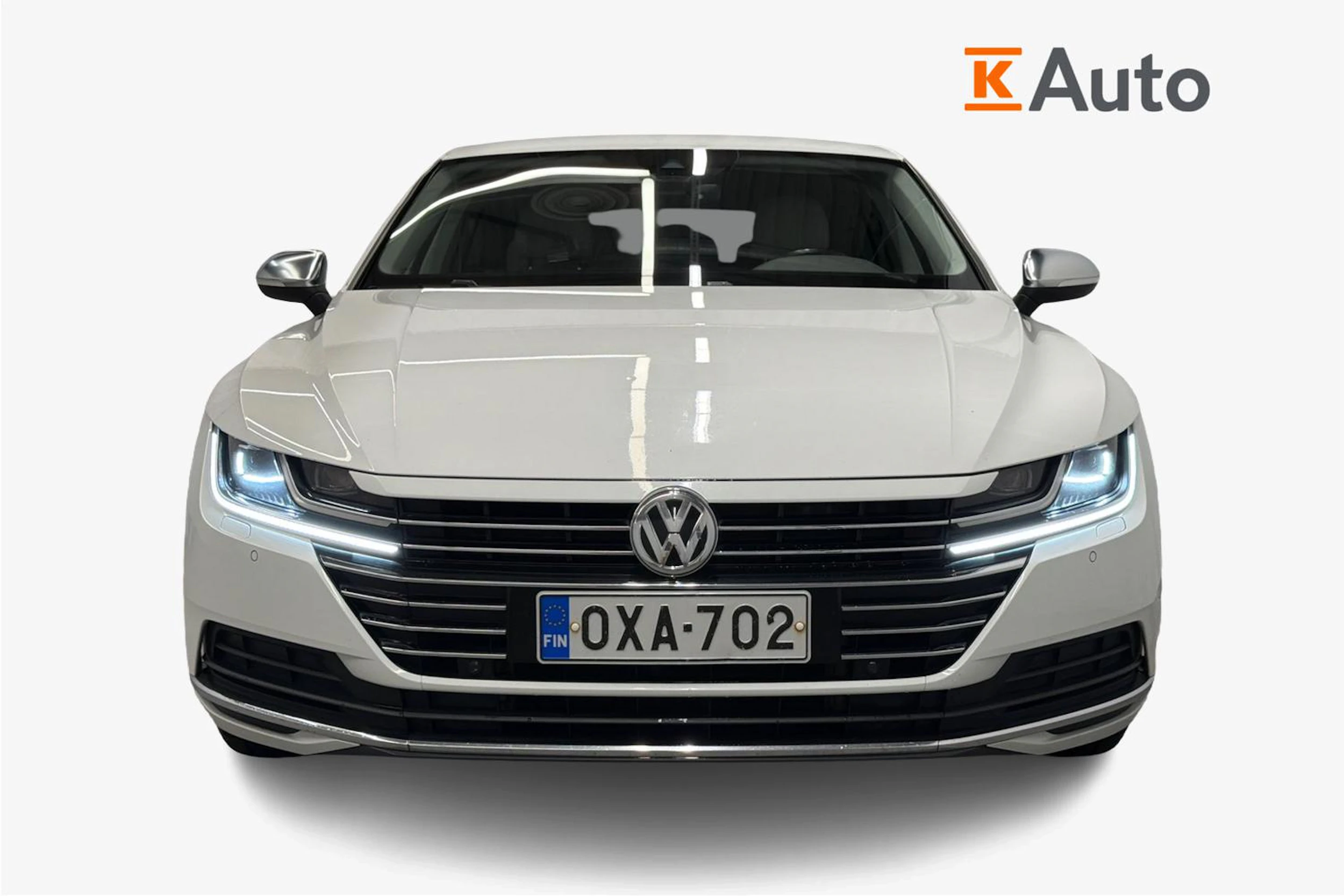 valkoinen Volkswagen Arteon 2018 kuva 4.