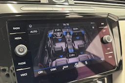 valkoinen Volkswagen Arteon 2018 kuva 21.