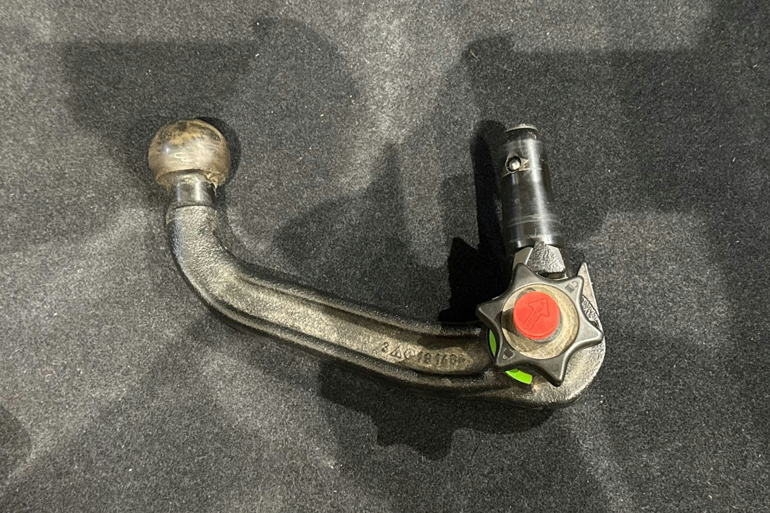 musta Volkswagen Arteon 2018 kuva 16.